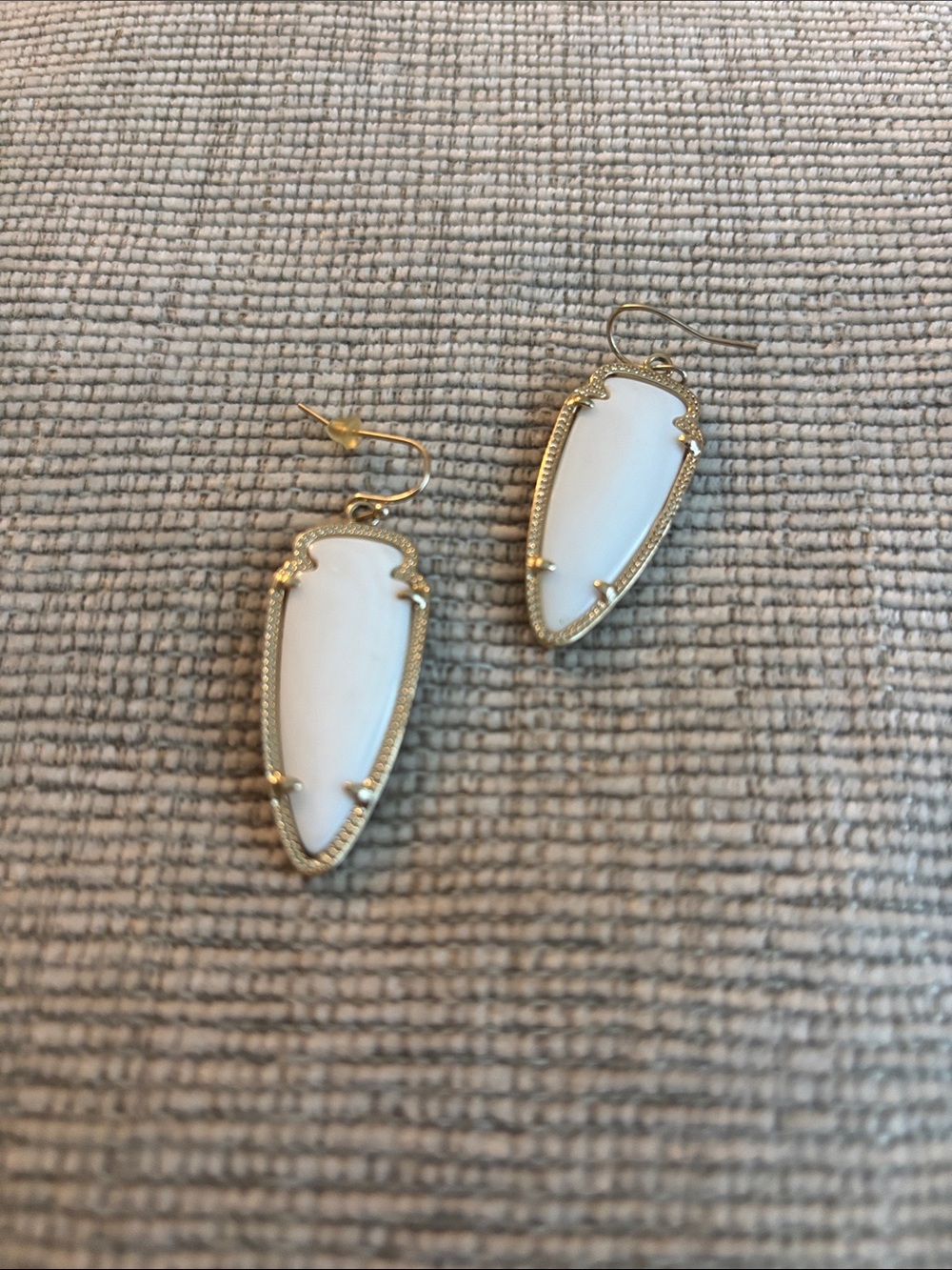 Kendr Scott skylar arrowhead White Stone Gold-Trim Drop Earrings -